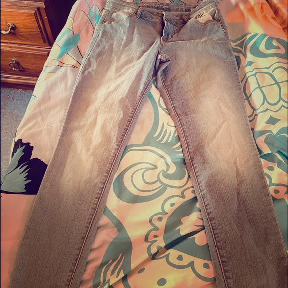 Old Navy Pants - Girls old navy size 2 reg light colored jeans